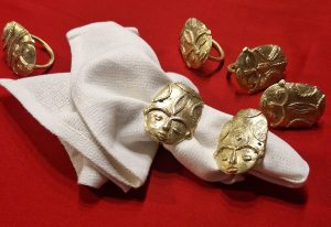 BIJOUX DE TABLE - ronds de serviettes en bronze (Cameroun / Côte d'Ivoire) – Image 5
