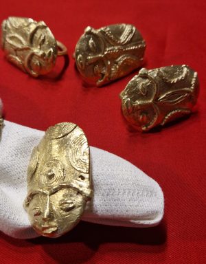 BIJOUX DE TABLE - ronds de serviettes en bronze (Cameroun / Côte d'Ivoire) – Image 6