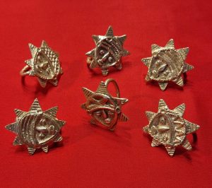 BIJOUX DE TABLE - ronds de serviettes en bronze (Cameroun / Côte d'Ivoire) – Image 2